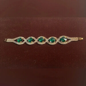 Macys SOHI
Women's Green Embellished Twist Bracelet